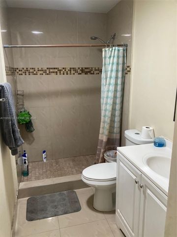 4737 NW 5th Ave, Deerfield Beach, FL 33064