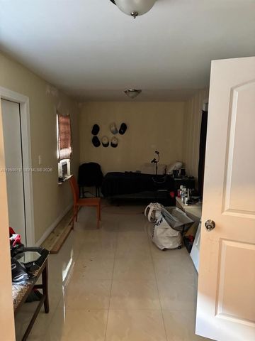 4737 NW 5th Ave, Deerfield Beach, FL 33064