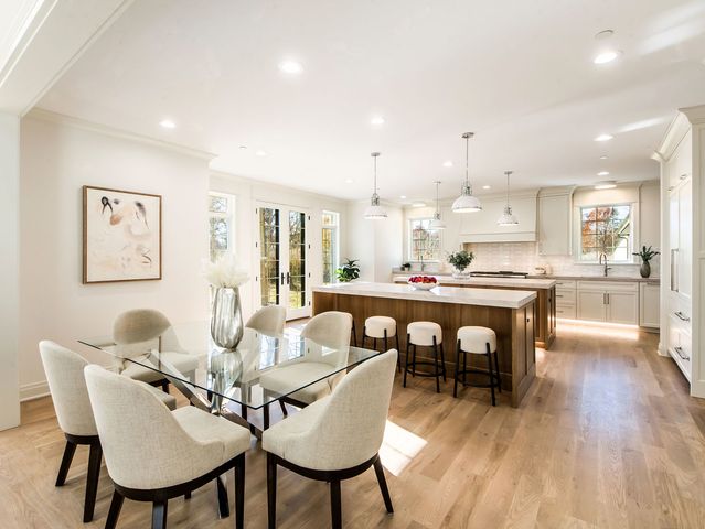 1 Morrison Road, Northbrook, IL 60062