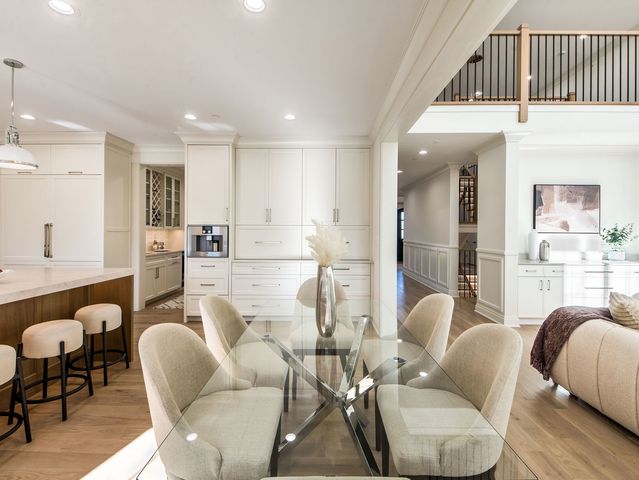 1 Morrison Road, Northbrook, IL 60062