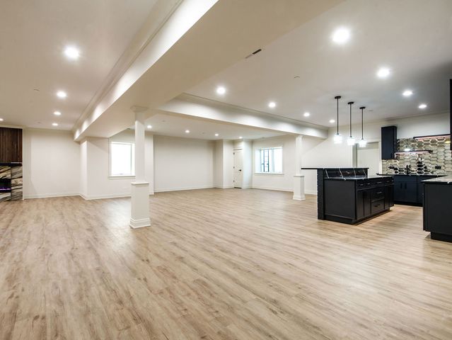 1 Morrison Road, Northbrook, IL 60062