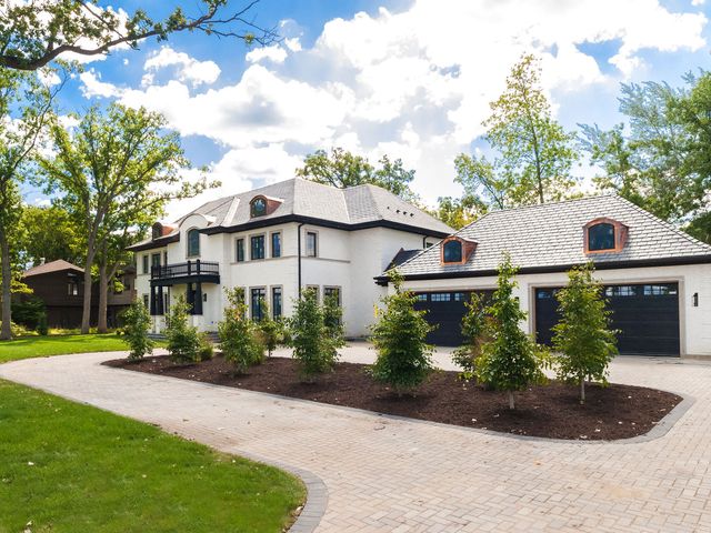 1 Morrison Road, Northbrook, IL 60062