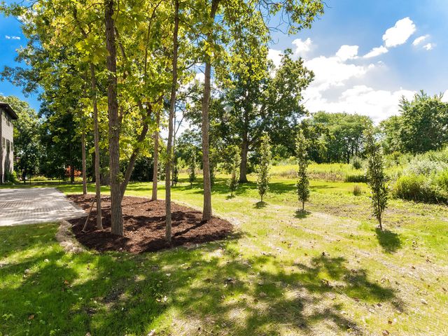 1 Morrison Road, Northbrook, IL 60062