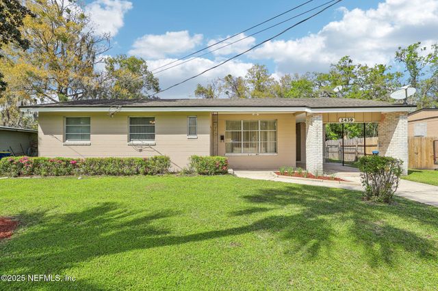 2439 GAYLAND Road, Jacksonville, FL 32218
