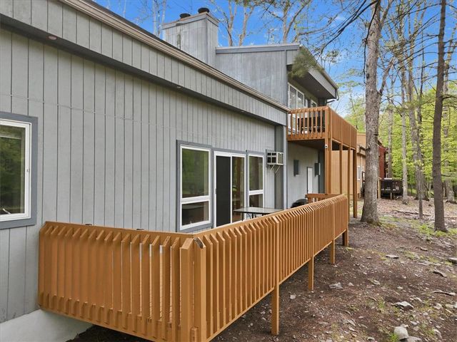 3120 Greenbriar Drive, East Stroudsburg, PA 18301