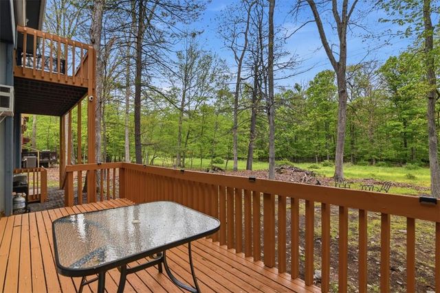 3120 Greenbriar Drive, East Stroudsburg, PA 18301