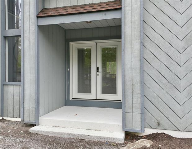 3120 Greenbriar Drive, East Stroudsburg, PA 18301