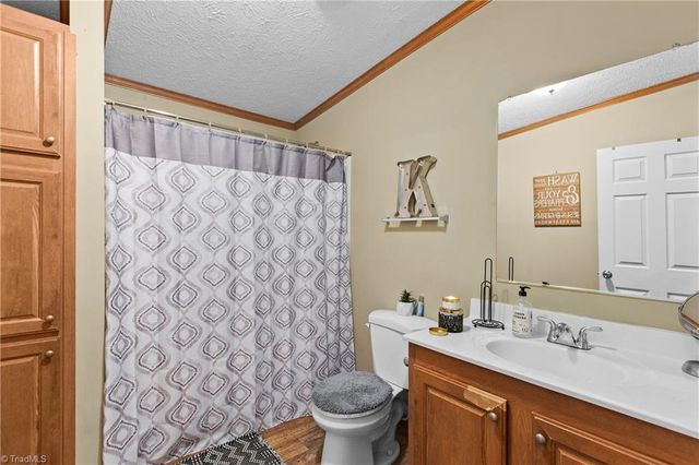 1030 Endeavour Lane, Walnut Cove, NC 27052