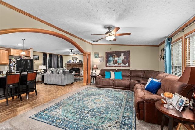 1030 Endeavour Lane, Walnut Cove, NC 27052