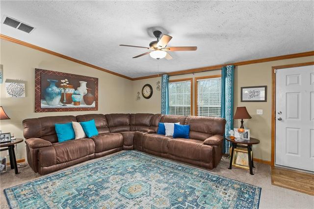 1030 Endeavour Lane, Walnut Cove, NC 27052