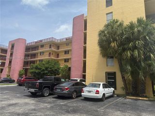 8775 Park Boulevard 123, Miami, FL 33172