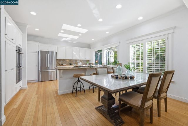 100 Sky Ranch Ln, Pleasant Hill, CA 94523