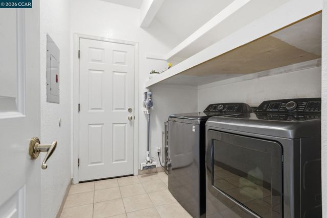 100 Sky Ranch Ln, Pleasant Hill, CA 94523