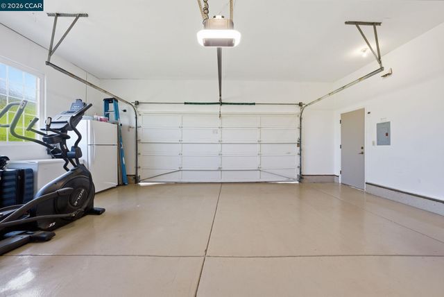100 Sky Ranch Ln, Pleasant Hill, CA 94523