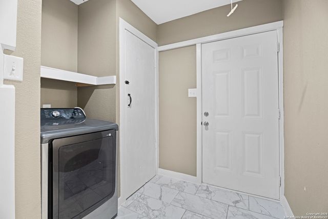 5728 Harefield, San Antonio, TX 78228