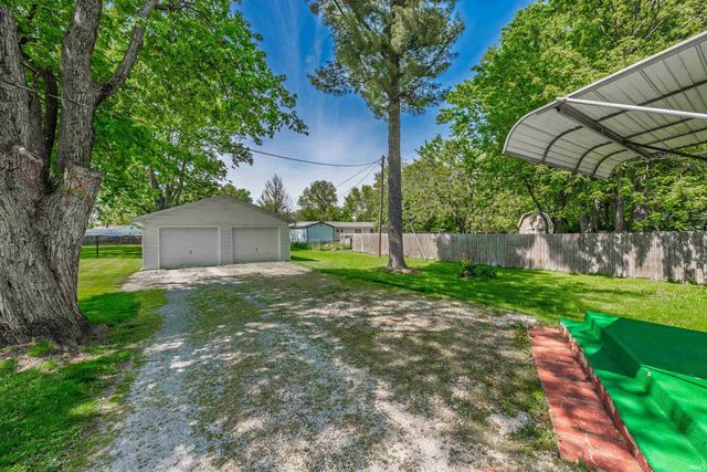 3525 S Hoyt Avenue, Muncie, IN 47302
