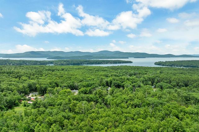 79 Waumbeck Road, Wolfeboro, NH 03894