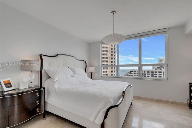 848 Brickell Key Dr 1803, Miami, FL 33131