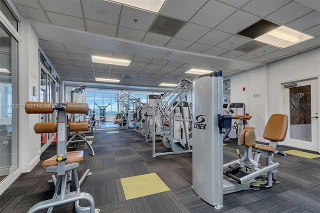 848 Brickell Key Dr 1803, Miami, FL 33131