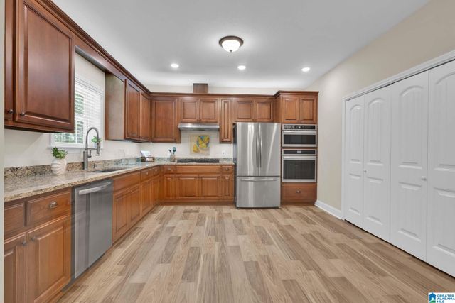 84 RUSTIC OAKS DRIVE, Westover, AL 35147