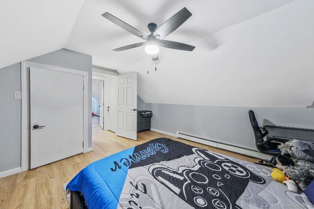 616 Kenmore Avenue, Copiague, NY 11726