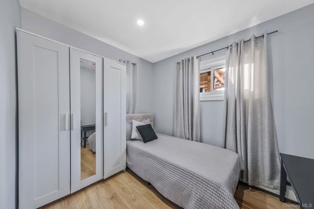 616 Kenmore Avenue, Copiague, NY 11726