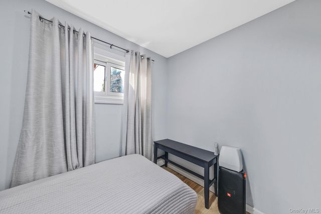 616 Kenmore Avenue, Copiague, NY 11726