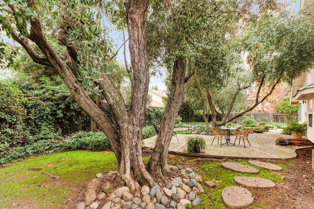 1761 Park Place Drive, Carmichael, CA 95608