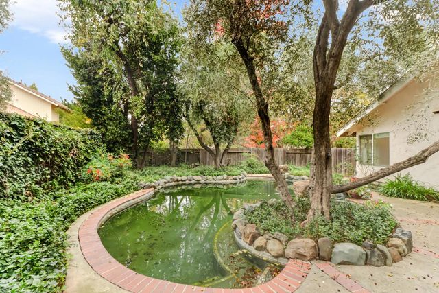 1761 Park Place Drive, Carmichael, CA 95608