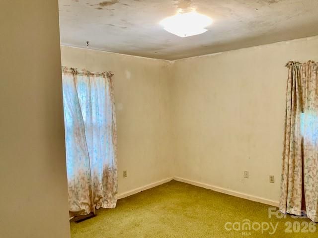 5521 Suttlemyre Lane, Hickory, NC 28601