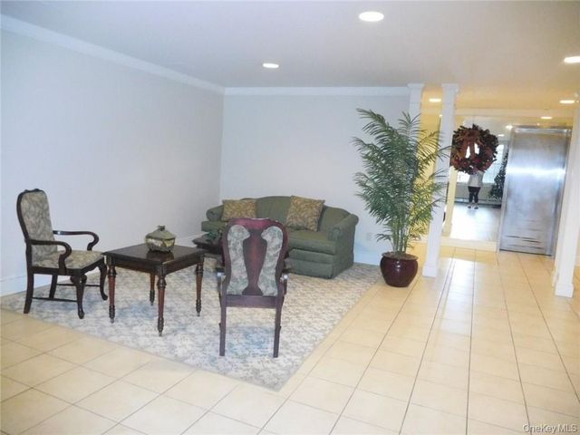 4 Consulate Drive 1-M, Tuckahoe, NY 10707