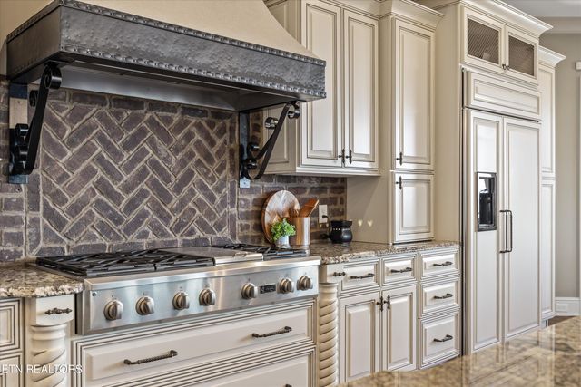 12767 Highwick Circle, Knoxville, TN 37934