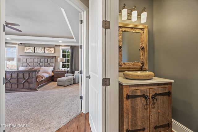 12767 Highwick Circle, Knoxville, TN 37934