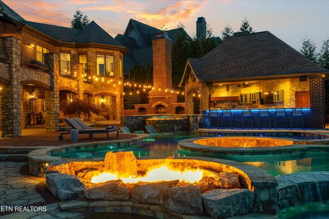 12767 Highwick Circle, Knoxville, TN 37934