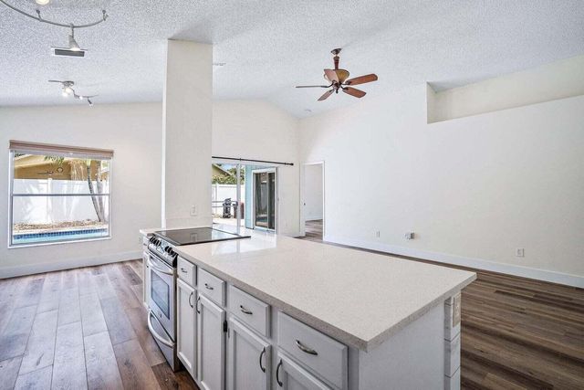 6321 Pompano Street, Jupiter, FL 33458