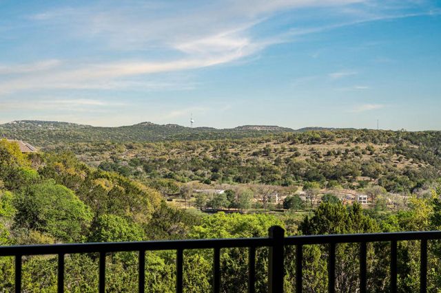 205 Emerald Ridge DR, Austin, TX 78732
