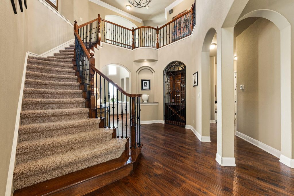 205 Emerald Ridge DR, Austin, TX 78732