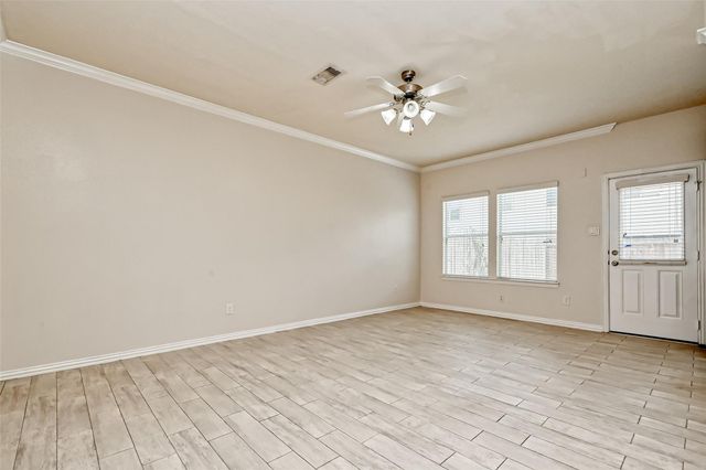 5015 Dartmoor Ridge Trail, Houston, TX 77066