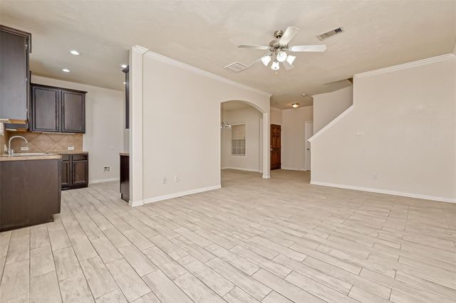 5015 Dartmoor Ridge Trail, Houston, TX 77066