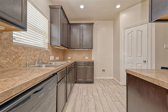 5015 Dartmoor Ridge Trail, Houston, TX 77066