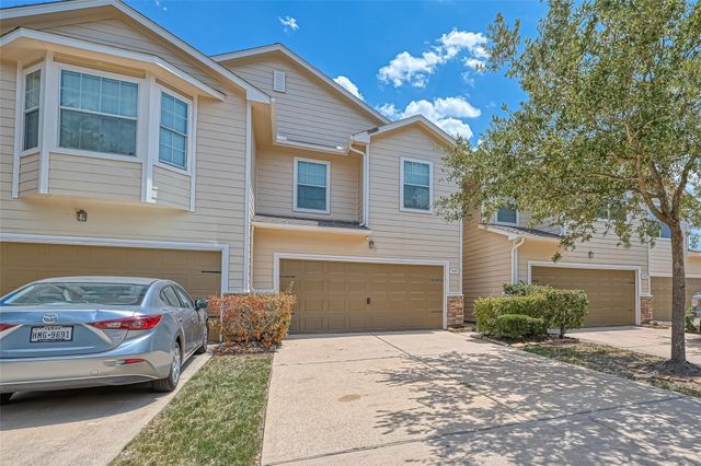 5015 Dartmoor Ridge Trail, Houston, TX 77066