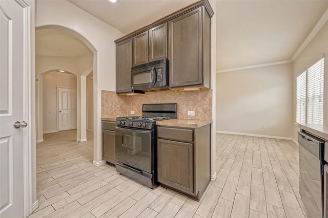 5015 Dartmoor Ridge Trail, Houston, TX 77066