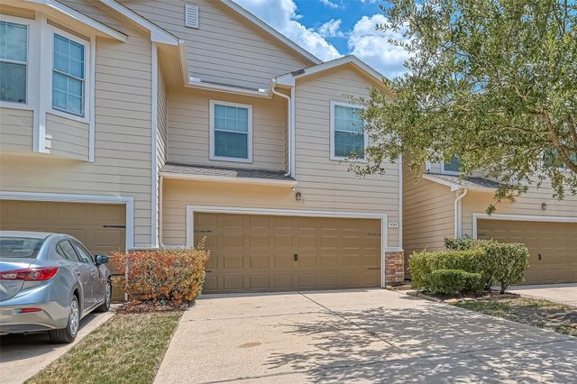5015 Dartmoor Ridge Trail, Houston, TX 77066