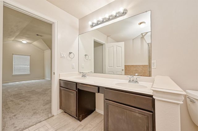 5015 Dartmoor Ridge Trail, Houston, TX 77066