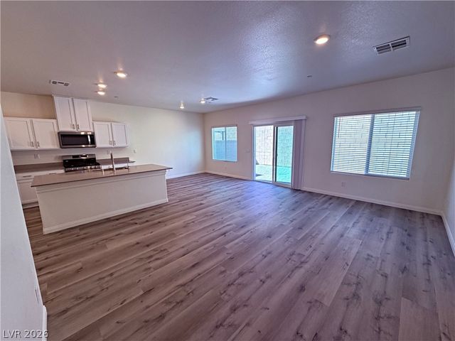 10031 Cameron Street, Las Vegas, NV 89141