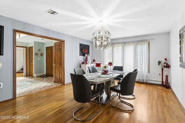 40 Vista Drive, Morganville, NJ 07751