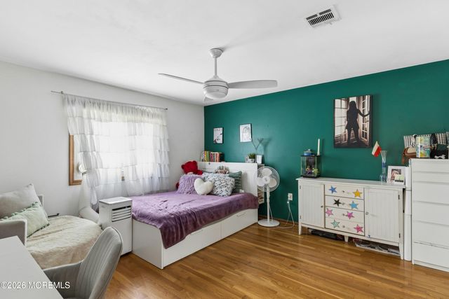 40 Vista Drive, Morganville, NJ 07751