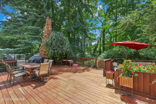 40 Vista Drive, Morganville, NJ 07751