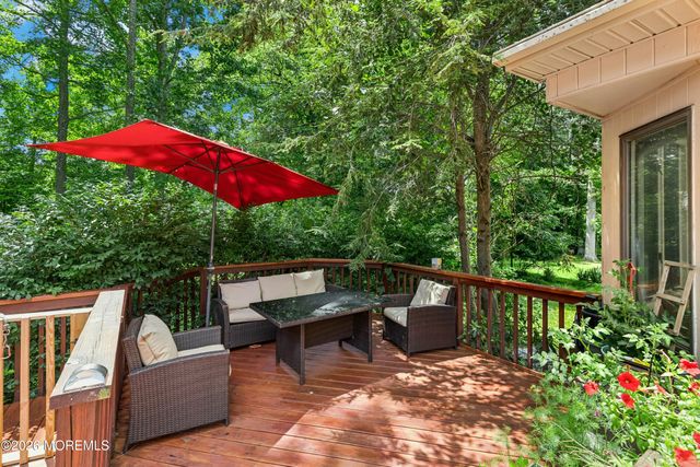 40 Vista Drive, Morganville, NJ 07751