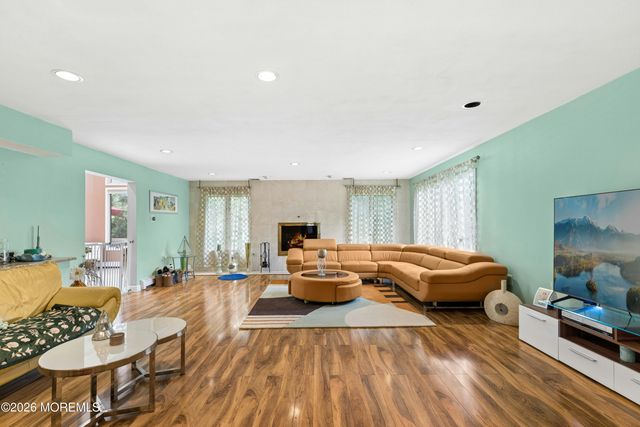 40 Vista Drive, Morganville, NJ 07751